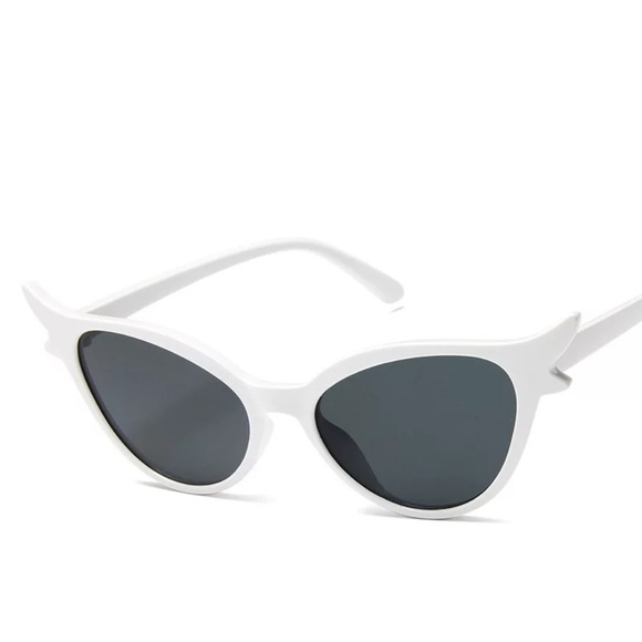 Accessories - 5/$20 Cute Retro White Cat Eye Sunglasses